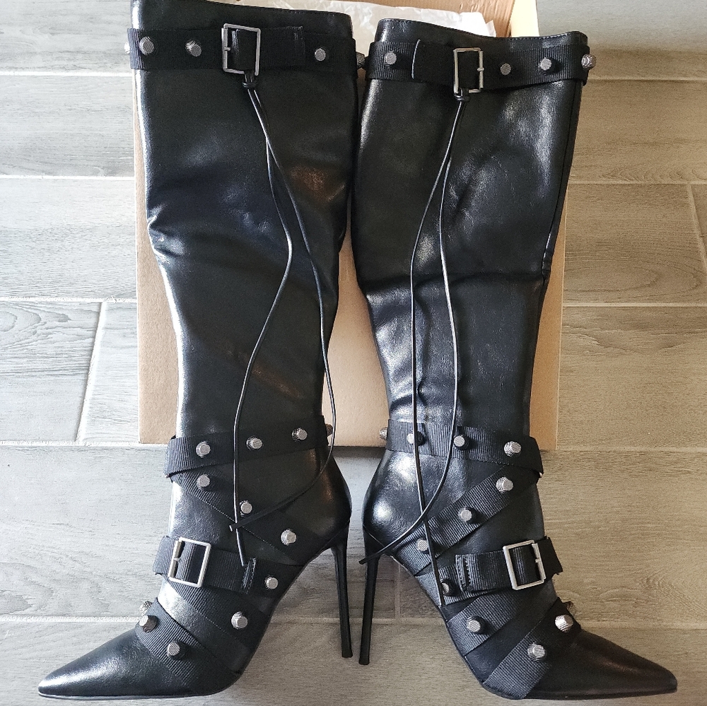 Steve Madden Black Fink Studded Heeled Boots